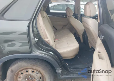 2011 Kia Sorento Lx from USA, damaged, VIN 5XYKTDA10BG144210